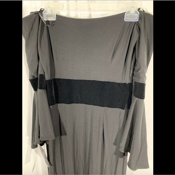 NWT Xscape Velvet Trim Off Shoulder Mermaid Dress - Picture 6 of 8